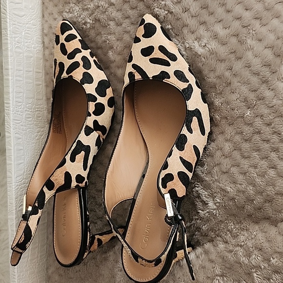 Calvin Klein Cheetah Print Heels Size 5.5 - Picture 2 of 7